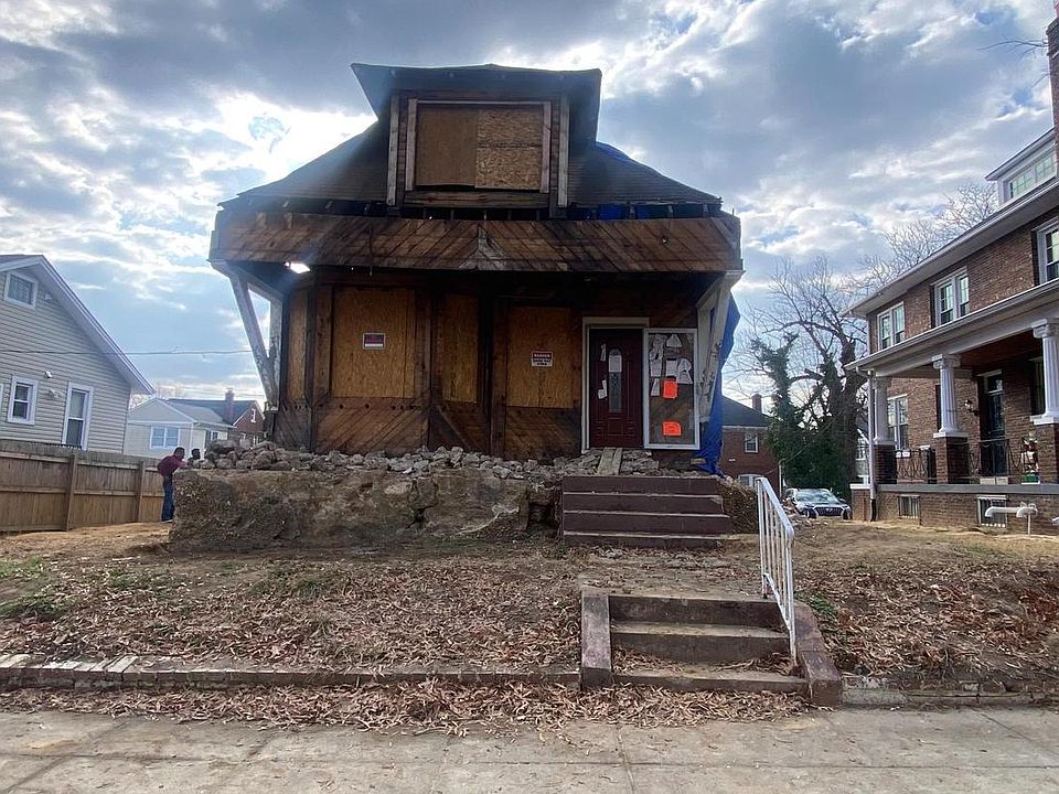 1st image of 14 Nicholson St NW