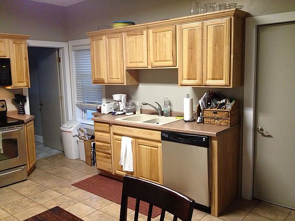 2nd image of 530 N 4th St