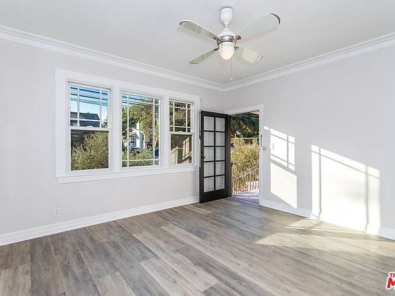 5th image of 1638 Edgecliffe Dr