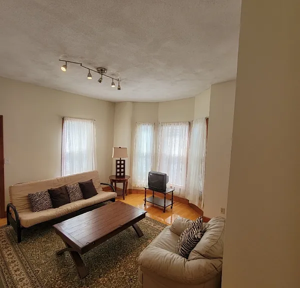 49 Springfield St #1 — Photo 4
