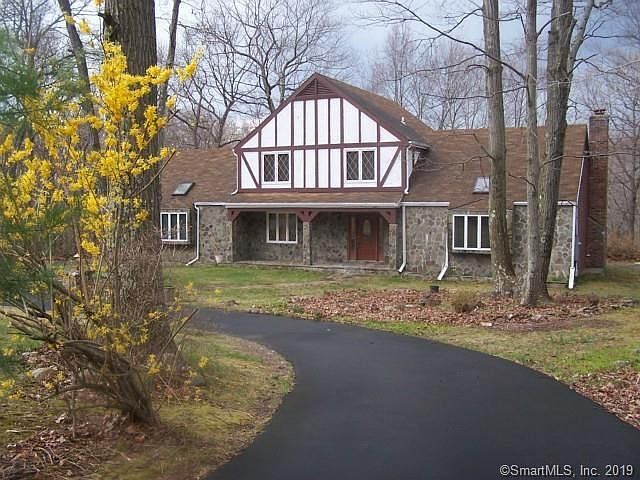 1st image of 125 Woodcutters Dr