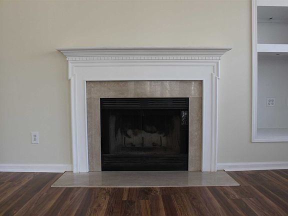 5th image of 109 Highland Creek Ln