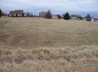 1206 N Vansant Rd, Clinton, MO 64735