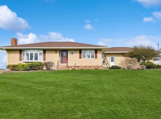 1937 200th Ave, Grand Mound, IA 52751