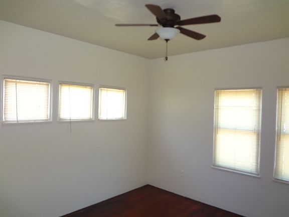 4th image of 420 Saratoga St