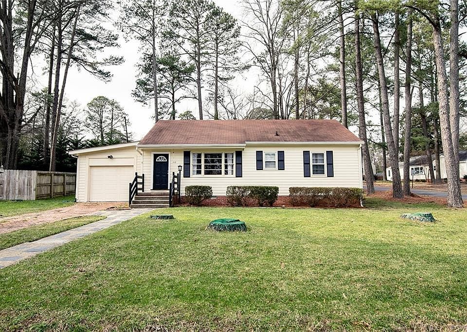 1st image of 1118 Bridle Ln