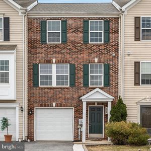 720 Prentiss Point Pkwy, Martinsburg, WV, 25401