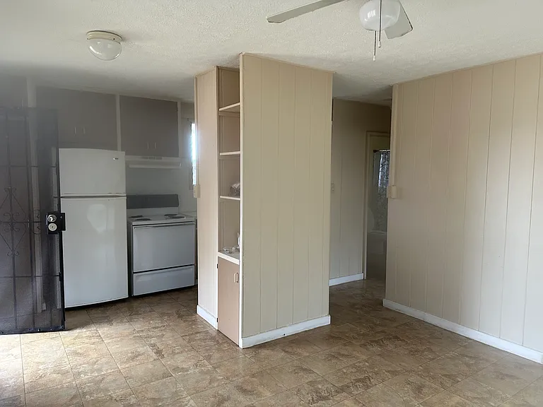 387 Leleihoku St #B — Photo 4