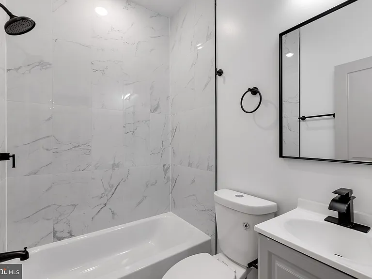 1634 W Susquehanna Ave #3 — Photo 5