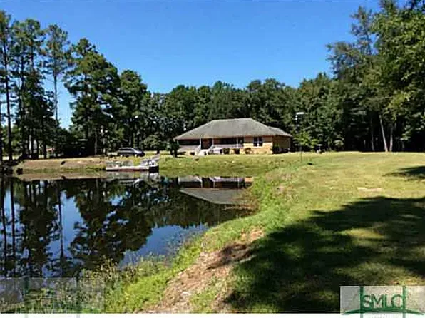 297 Old River Rd, Bloomingdale, GA 31302