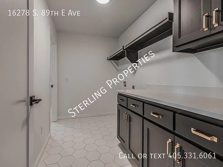 16278 S 89th East Ave — Photo 40