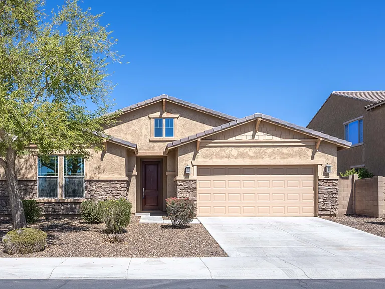 3896 E Alfalfa Dr — Photo 3