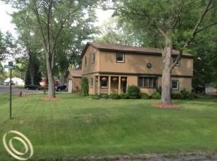 21192 Flanders St, Farmington Hills, MI