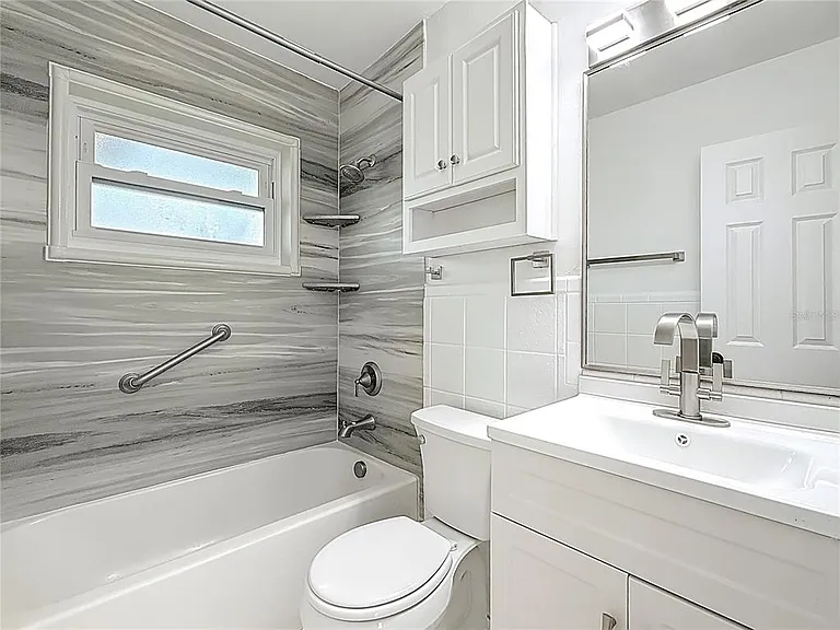 396 Lewis Blvd SE — Photo 12