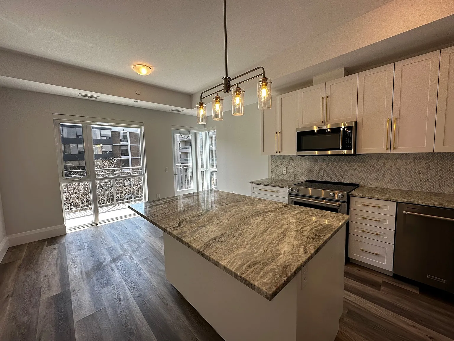 51 David Street Kitchener — Photo 3
