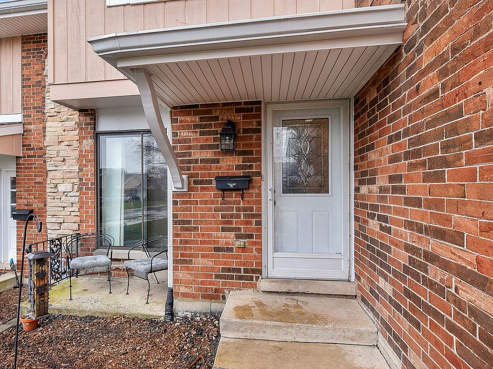 2nd image of 1184 Hertford Ct