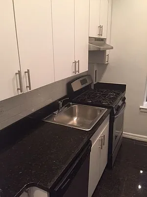 Rented by Solil Management | media 3