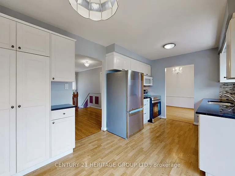 1 Dunsinane Dr — Photo 11
