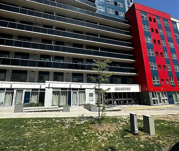 258 A Sunview St #111 — Photo 1