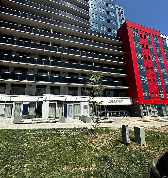 1st image of 258 Sunview St #111