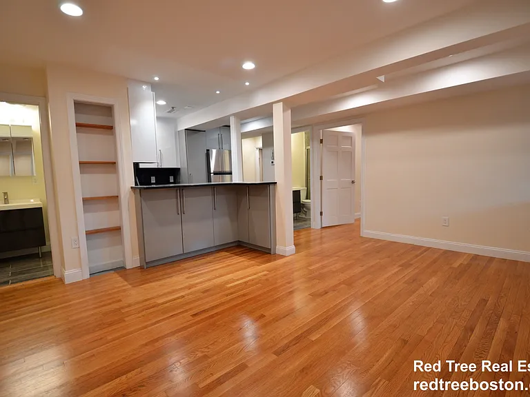 1801 Beacon St #2 — Photo 17