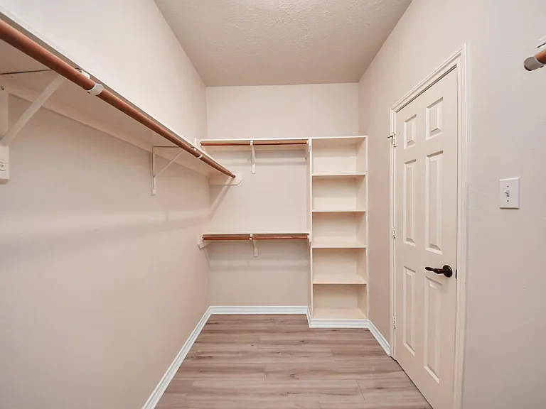 10007 Adobe Dr — Photo 21