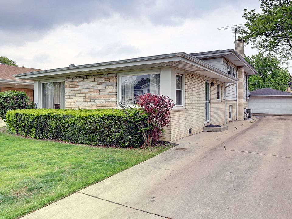 1st image of 2831 Downing Ave