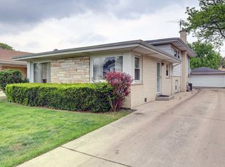 2831 Downing Ave, Westchester, IL 60154