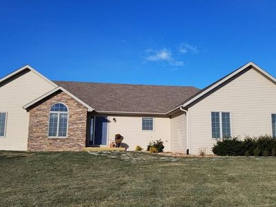 305 Hillside Dr, Lynnville, IA, 50153
