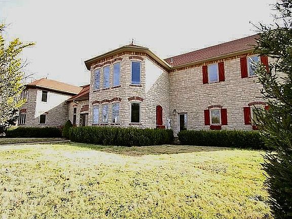 Front Yard Upper Terrace