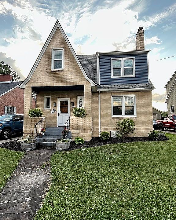 1st image of 114 Robert E Lee Ave