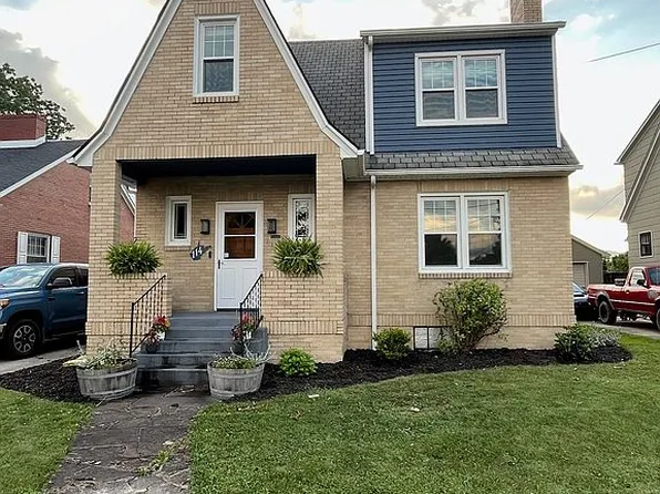 114 Robert E Lee Ave, Elkins, WV 26241