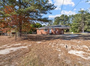 1546 Eloise St, Fayetteville, NC 28311