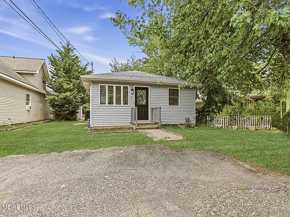 4th image of 1622 Abbott Avenue