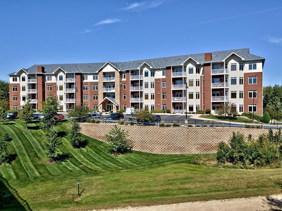1776 Steiger Lake Lane #205, Victoria, MN