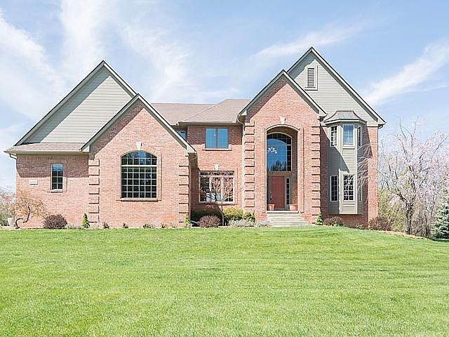 1st image of 6886 S Green Hills Dr