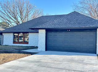 10114 E 23rd St, Tulsa, OK 74129