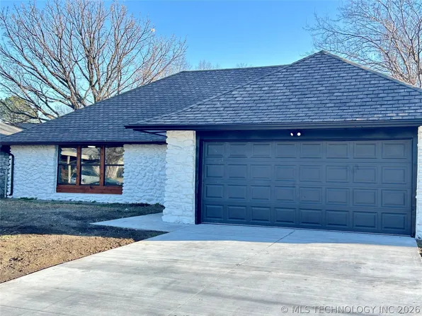 10114 E 23rd St, Tulsa, OK 74129