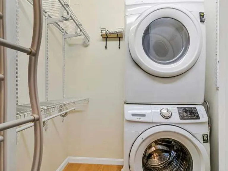1519 Constitution Ave NE #E-101 — Photo 13