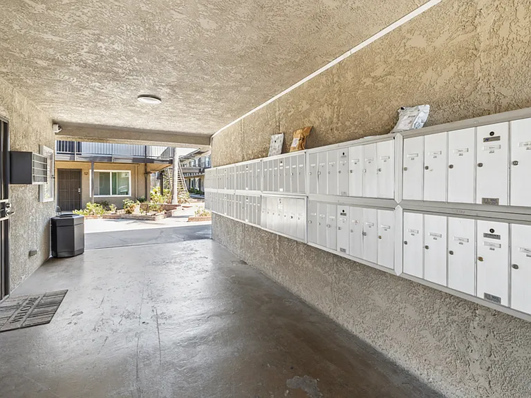 Marine Bay Apartments 3351 Marine Avenue, Gardena, CA 90249 — Photo 7
