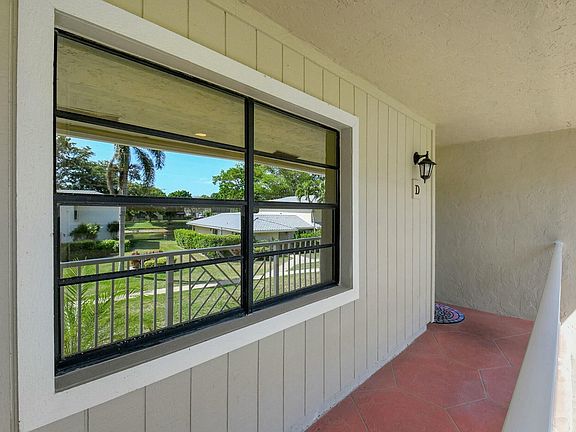 4th image of 32 Westgate Lane #D