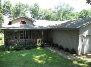 365 Reif Dr, Hebron, IN 46341