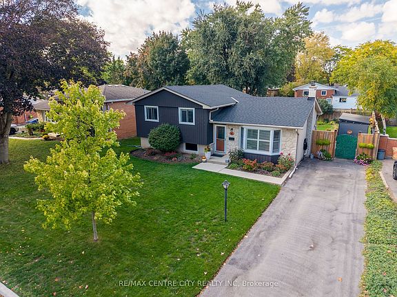 2nd image of 96 Tweed Cres