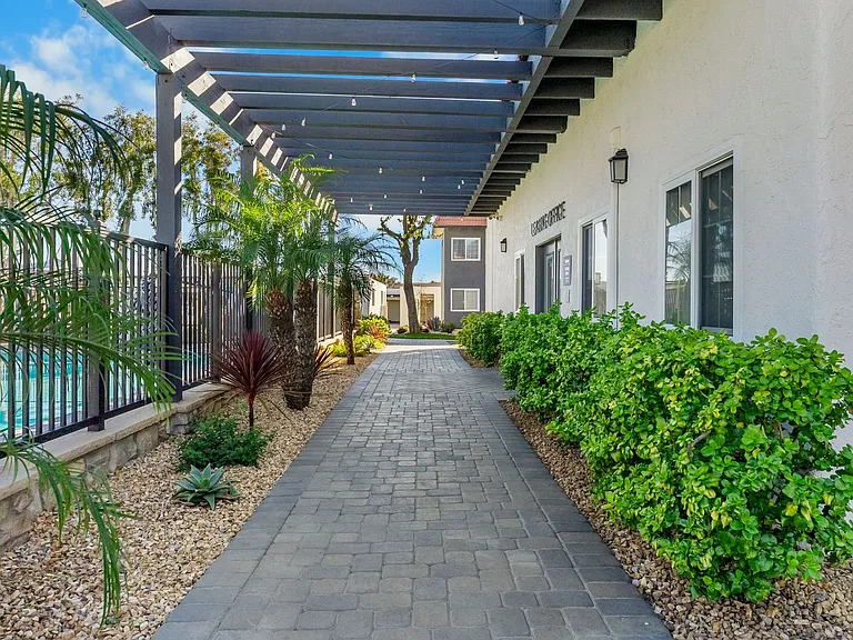 Solara Apartment Homes — Photo 20