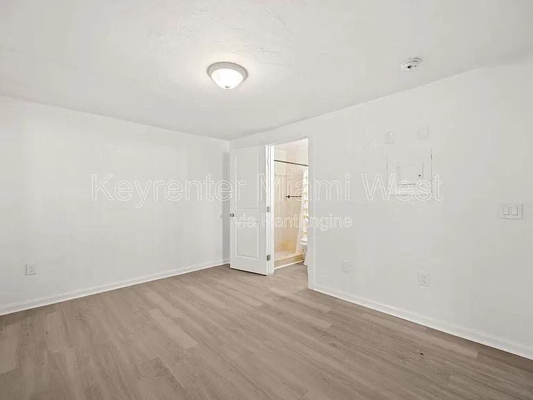 7772 NW 9th Ave — Photo 14