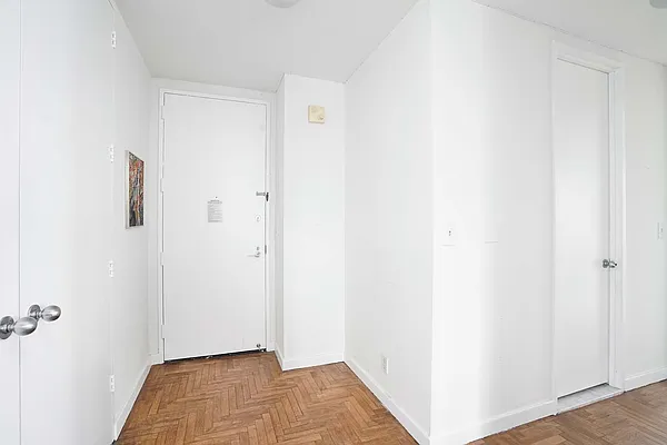 Rented by R New York | media 20