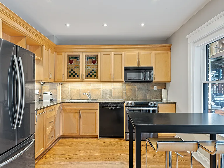 39 Lee Ave #1 — Photo 12