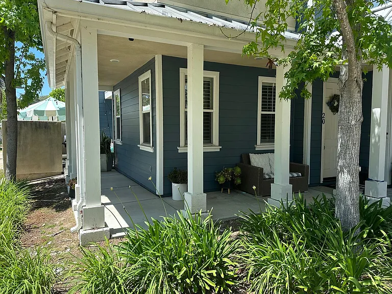 3591 Sacramento Dr #20 — Photo 2