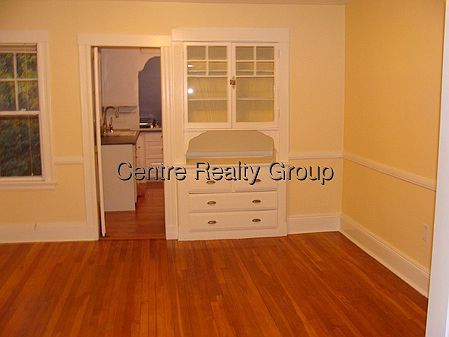 2nd image of 480 Belmont St