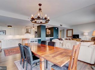 250 President St UNIT 306, Baltimore, MD 21202